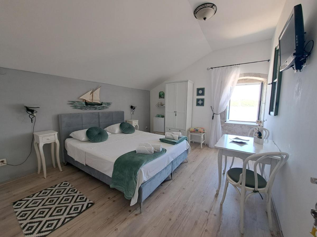 Heritage Rooms Kut Βις Εξωτερικό φωτογραφία