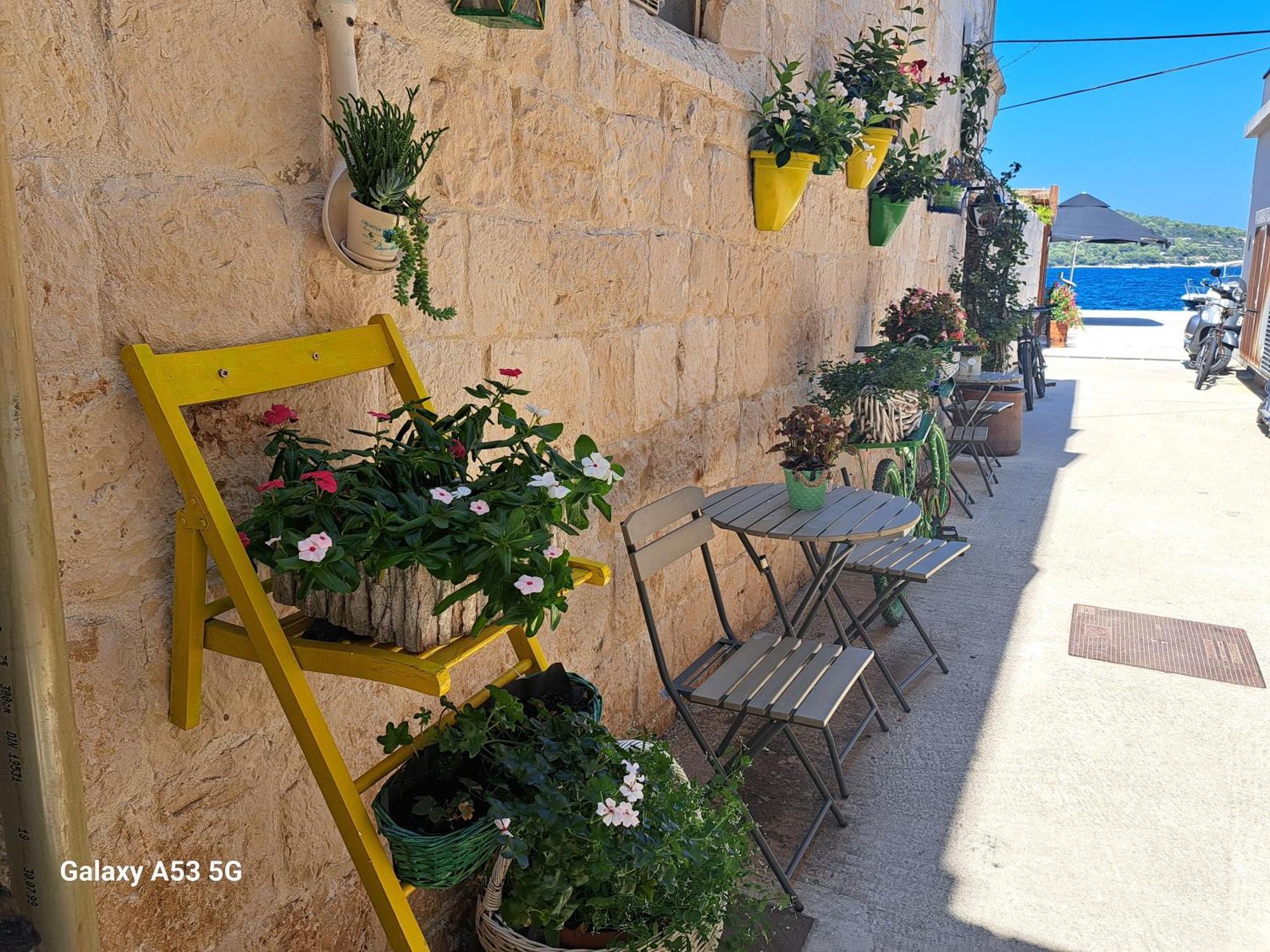 Heritage Rooms Kut Βις Εξωτερικό φωτογραφία
