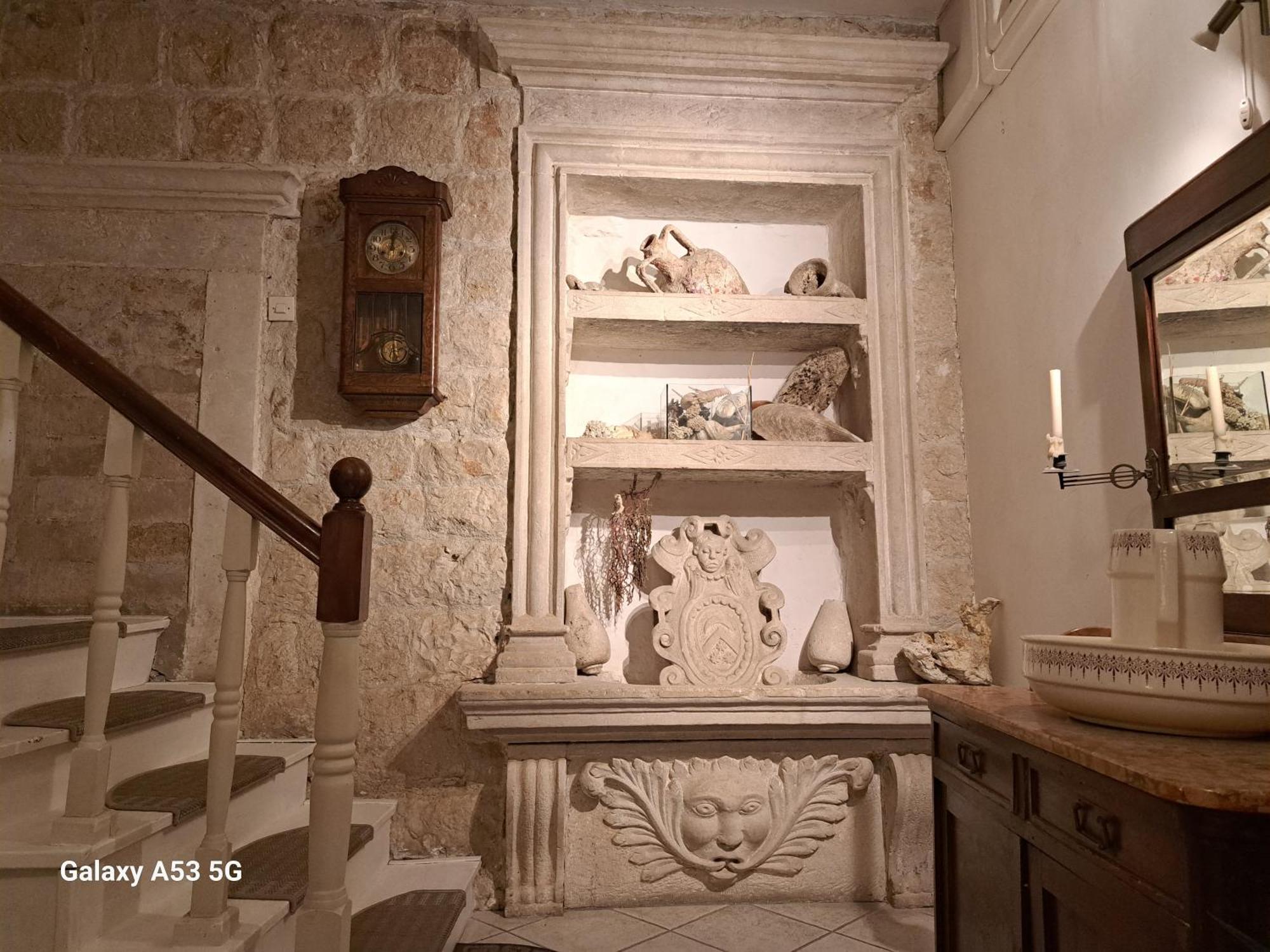 Heritage Rooms Kut Βις Εξωτερικό φωτογραφία